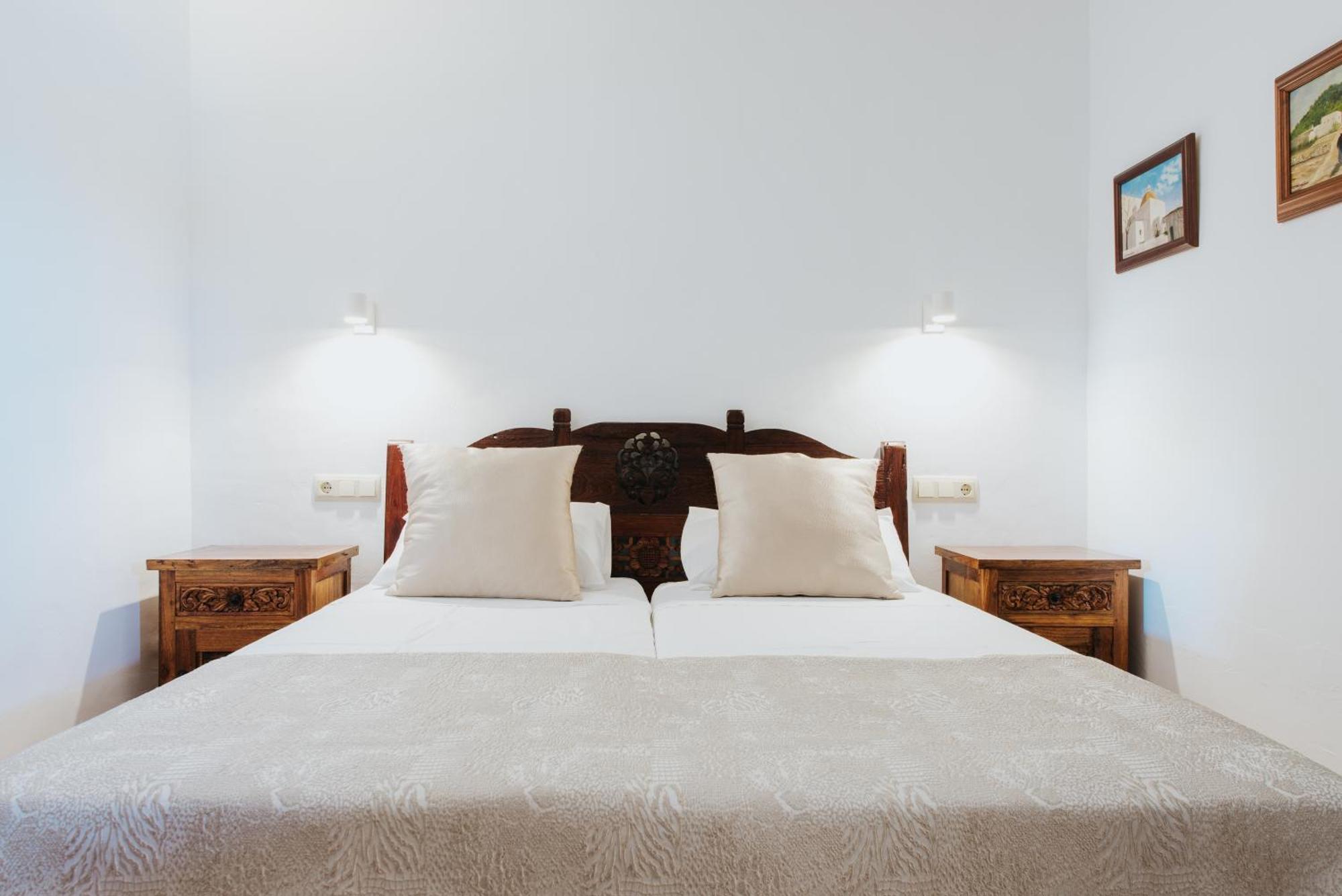 Villa & Guesthouse Paissa D'En Bernat Cala Tarida  Eksteriør bilde