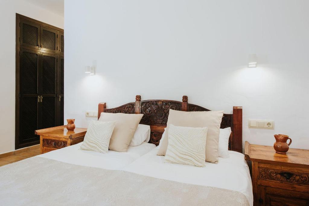Villa & Guesthouse Paissa D'En Bernat Cala Tarida  Eksteriør bilde