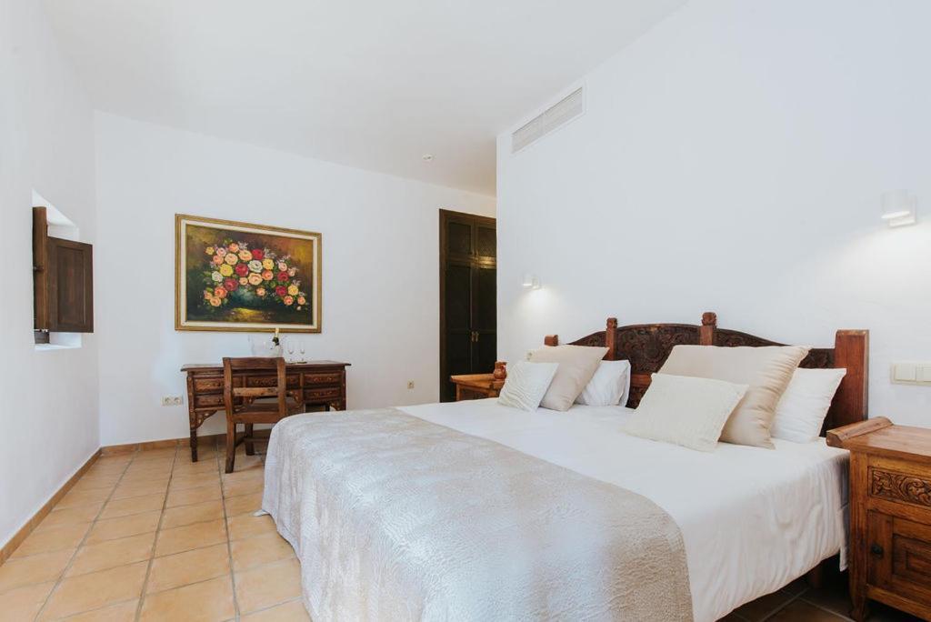 Villa & Guesthouse Paissa D'En Bernat Cala Tarida  Eksteriør bilde